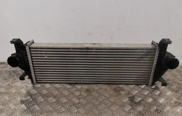 Jeep Grand Cherokee Intercooler radiator