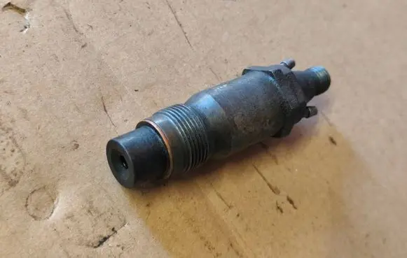 Jeep Grand Cherokee (WJ) Fuel injector KCA17S89