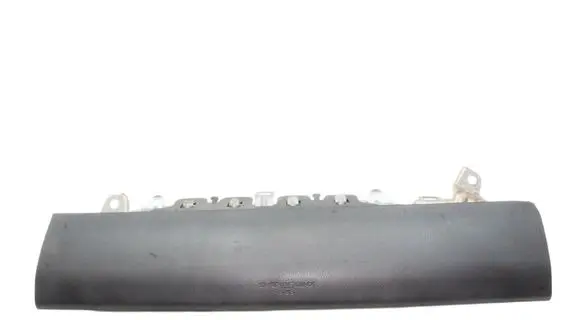 Lexus CT 200H Knee airbag 