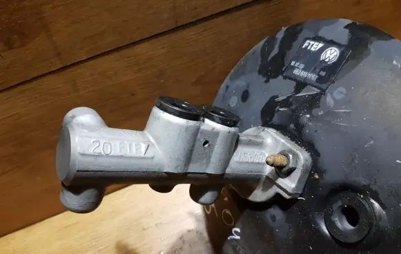 Seat Ibiza III (6L) Master brake cylinder