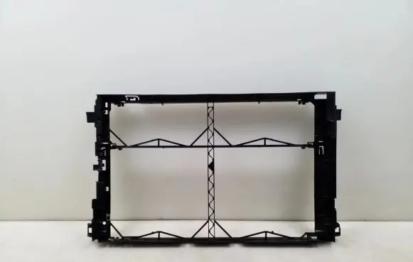 Mercedes-Benz E W212 Radiator mount bracket