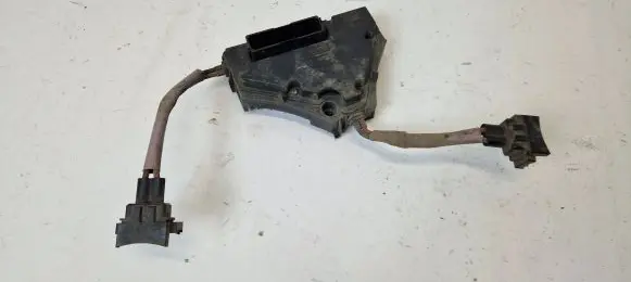 Saab 9-3 Ver2 Fan control module 874682J