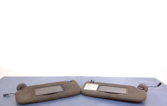 Sun visor