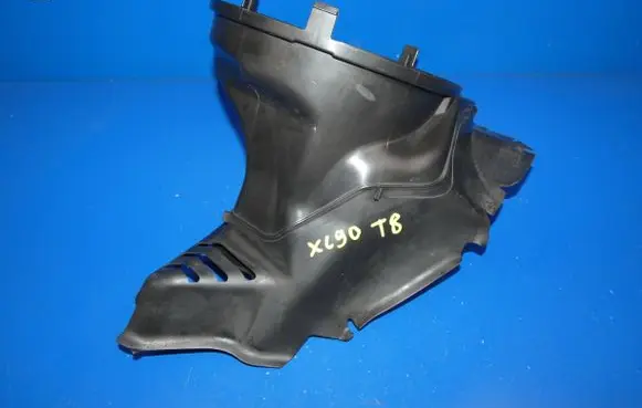 Volvo XC90 Intercooler air channel guide 31455373 M0N7A