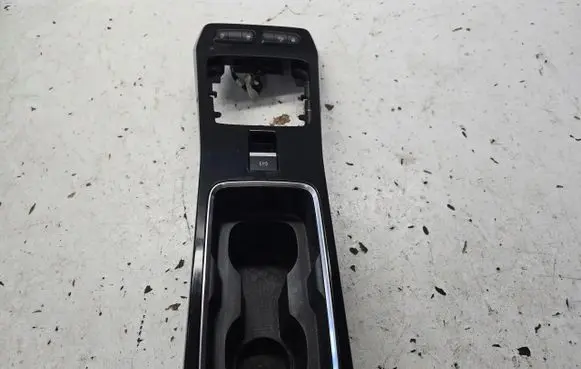 Opel Mokka B Center console