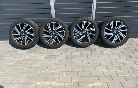 R16 alloy rim