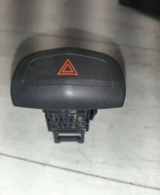 Nissan Primera Hazard light switch 06016