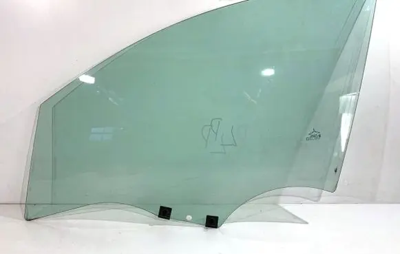 Renault Clio V Front door window glass four-door 