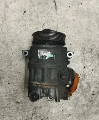 Volkswagen Golf V Air conditioning (A/C) compressor (pump) 1K0820803S