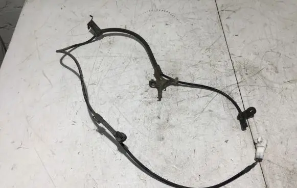 Toyota Yaris ABS brake wheel speed sensor