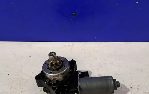 Volvo XC60 Seat adjustment motor C37013102