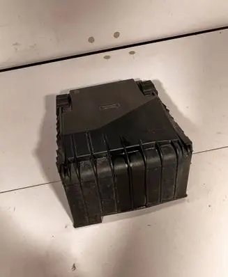 Audi TT TTS Mk2 Fuse box cover 1K0937132F