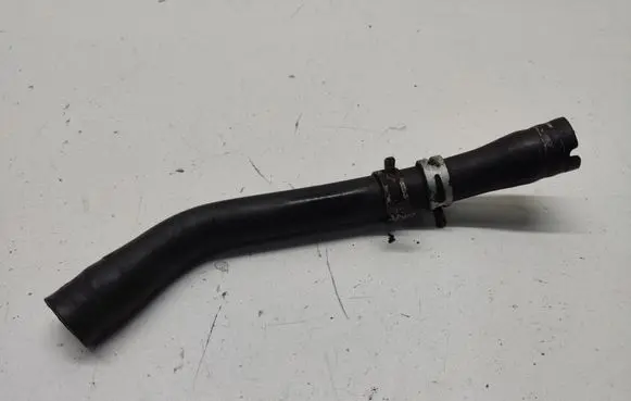 Renault Trafic II (X83) Engine coolant pipe/hose