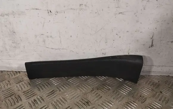 Honda CR-V Rear sill trim cover 84261TLA