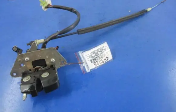 Fiat Linea Tailgate/trunk/boot lock/catch/latch