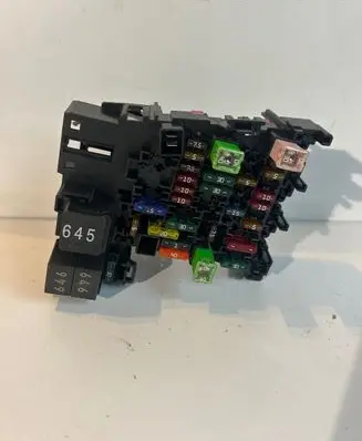 Audi A3 S3 8V Fuse box set 5Q0937615A