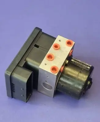 Mini One - Cooper R50 - 53 ABS Pump 6750254 6760253