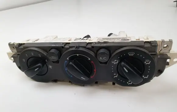 Ford Focus C-MAX Climate control unit 3M5T19980AD