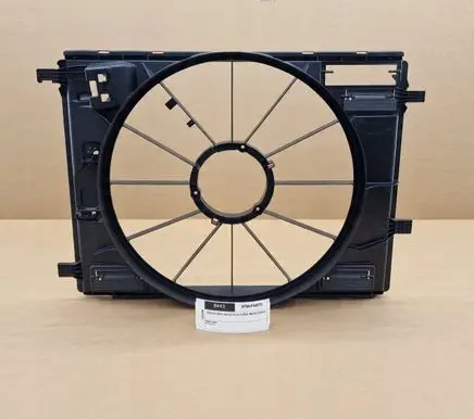 Mercedes-Benz C W206 Radiator cooling fan shroud 