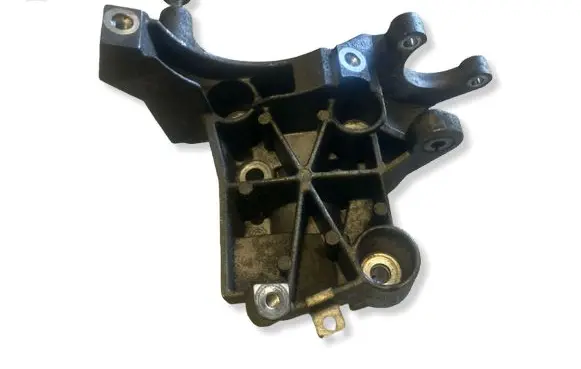 Audi A6 Allroad C6 Power steering pump mounting bracket 059145169AD