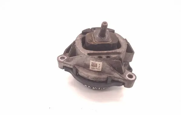 BMW X3 F25 Engine mount bracket 6856184 070813