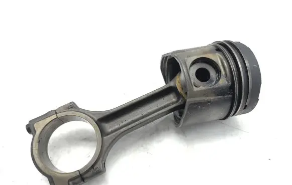 Renault Avantime Piston with connecting rod