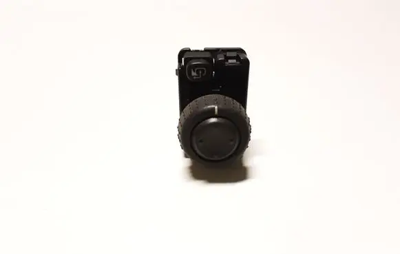 SsangYong Rexton I Wing mirror switch 5M17A 662U01550