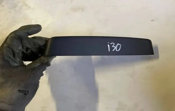 Radio/GPS head unit trim
