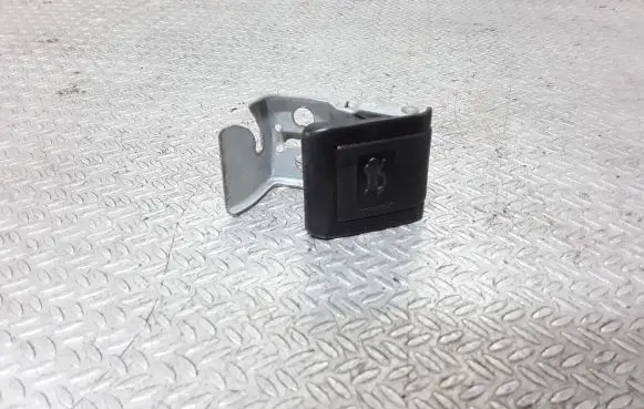 Toyota Previa (XR30, XR40) II Engine bonnet (hood) release handle