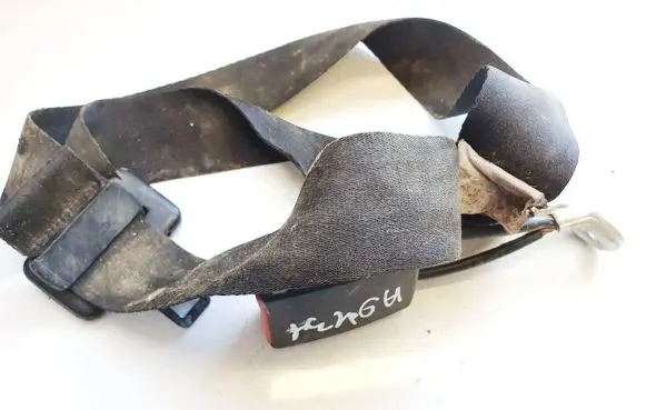 Skoda Octavia Mk1 (1U) Middle seatbelt (rear) 57638a246 2u180698