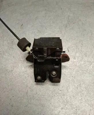 Mercedes-Benz C W203 Loading door lock A1717500085 A1717500185