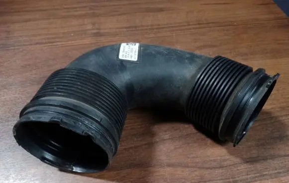 Audi Q8 Intercooler hose/pipe 059129616G