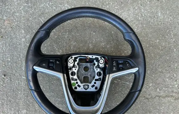 Opel Insignia A Steering wheel 13306885
