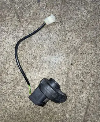BMW 5 E39 Engine control unit/module fan 0130002831 129017451829