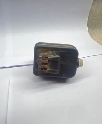 Headlight level adjustment motor