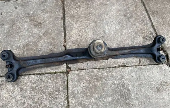 Volkswagen Golf II Front subframe