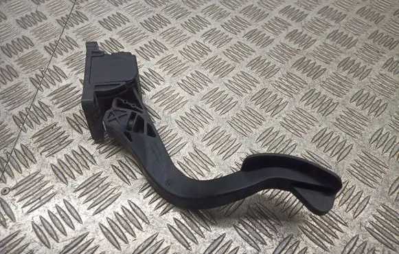 Citroen C4 I Picasso Accelerator pedal position sensor 9654745380