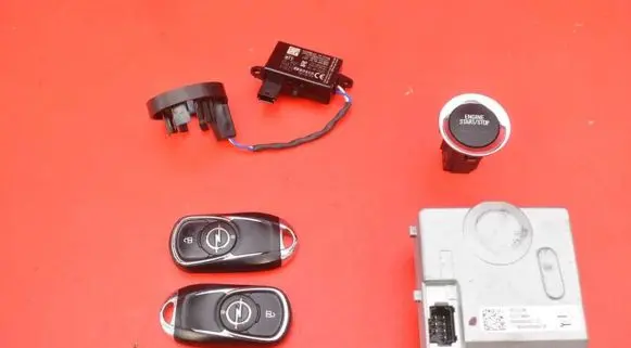 Opel Insignia A Ignition lock 13504287