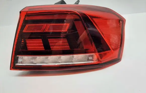 Volkswagen PASSAT B8 Rear/tail lights 3G9945096G