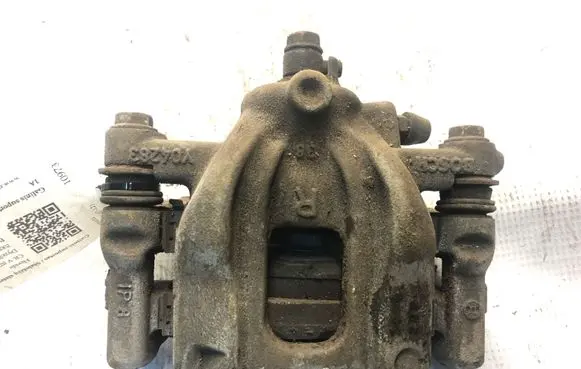 Honda CR-V Rear brake caliper