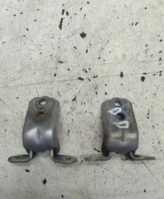 Nissan Navara D40 Rear door hinge set 