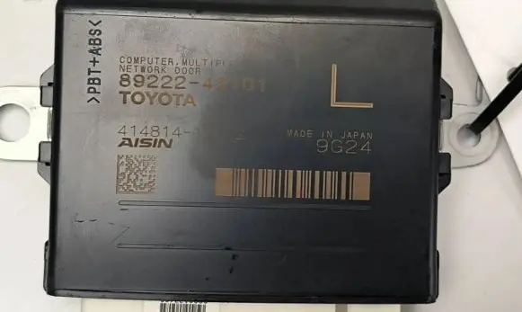 Toyota RAV 4 (XA50) Tailgate/trunk control unit/module 8922242101 4148141