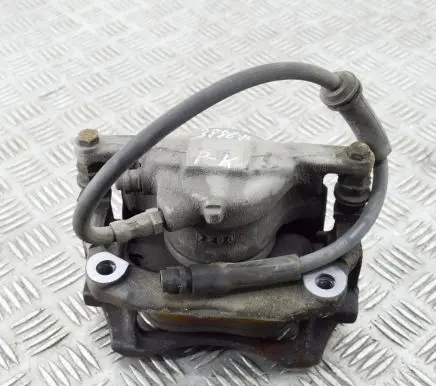 Mercedes-Benz A W176 Front brake caliper A0004215906 A0004216781