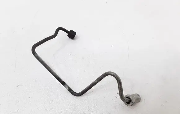 Toyota Corolla E120 E130 Fuel injector supply line/pipe 