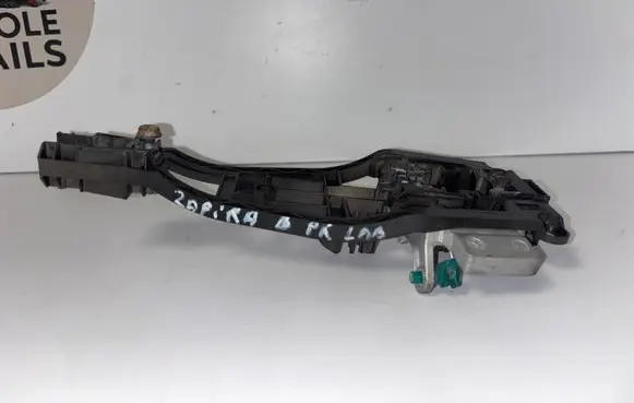 Opel Zafira B Front door exterior handle/bracket 24463524