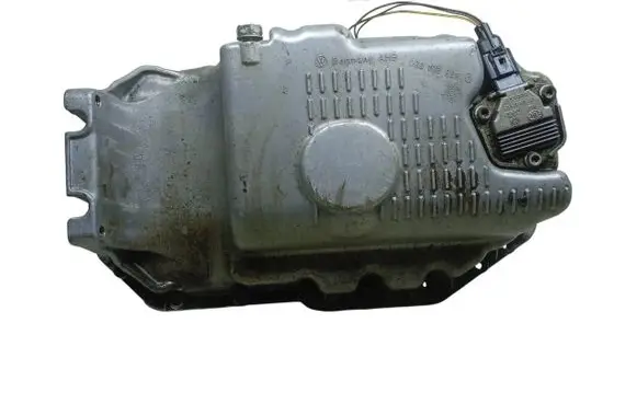 Oil sump