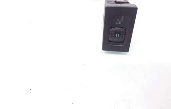Volkswagen PASSAT B5.5 Seat heating switch 3B0963563D