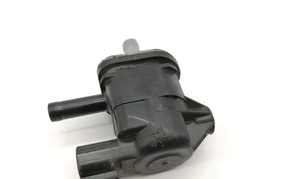 Toyota Auris E180 Brake central valve 9091012276
