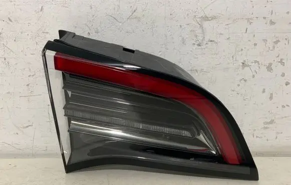 Tesla Model 3 Tailgate rear/tail lights 150208800B 1502088-00-B