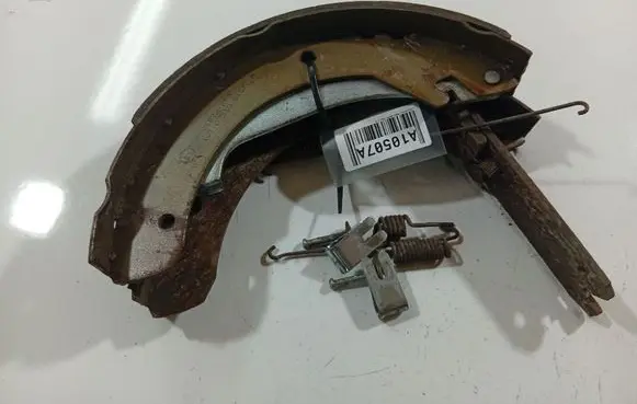 Land Rover Freelander Handbrake/parking brake pads 